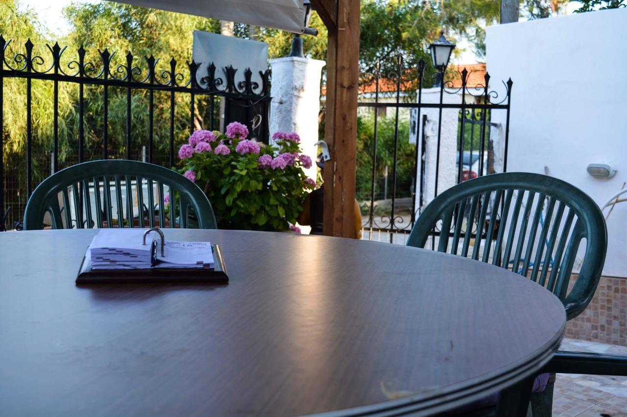 Sofia'S Sea View House Guest House Vravrona Ngoại thất bức ảnh